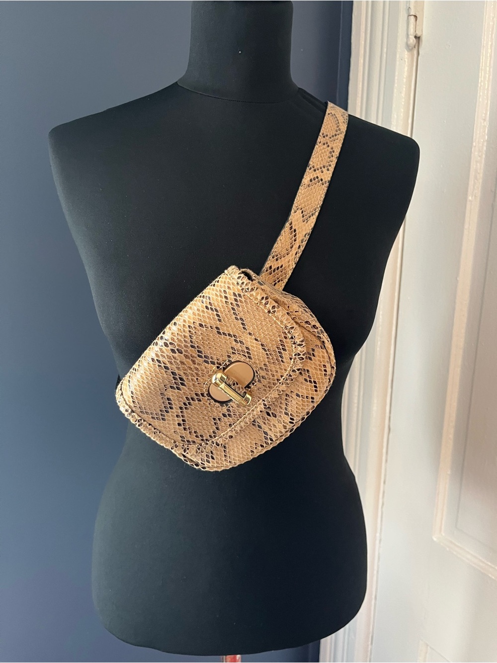 Topshop Tan Snake-Print Crossbody Belt Bag with Gold Hardware NWOT